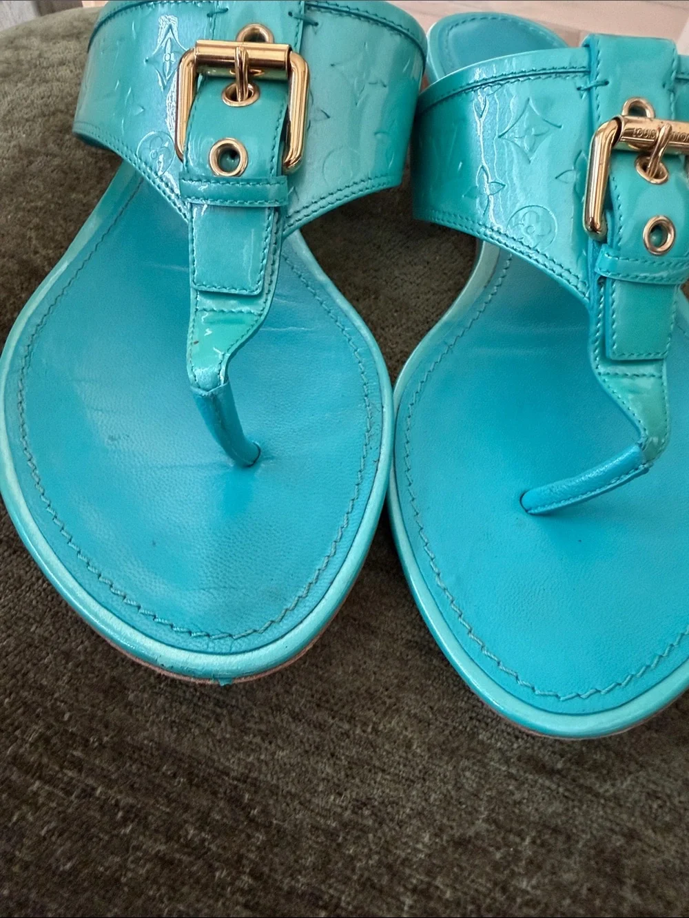 Louis Vuitton Turquoise Patent Leather Buckle Thong Sandals